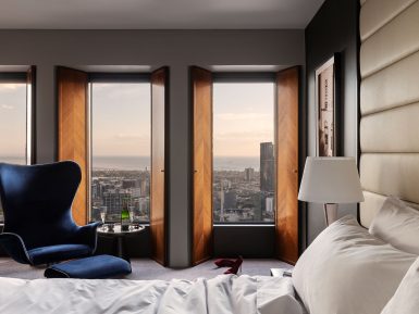 Room, Breakfast & Champagne